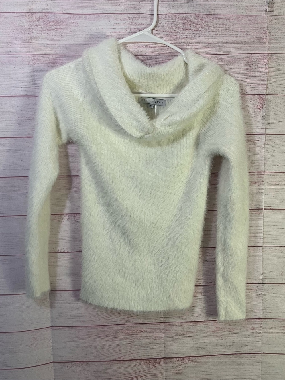 Balticborn NEW Ivory Perla Off Shoulder Twist Front Cozy Soft Sweater Size Small